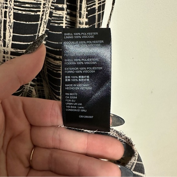 Urban Outfitters Daphne Plaid Wrap Midi Dress - Picture 8 of 9